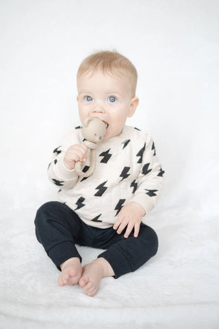 Bear Sweetie Rattle-Sensory Toy-Itzy Ritzy-Stella Violet Boutique in Arvada, Colorado